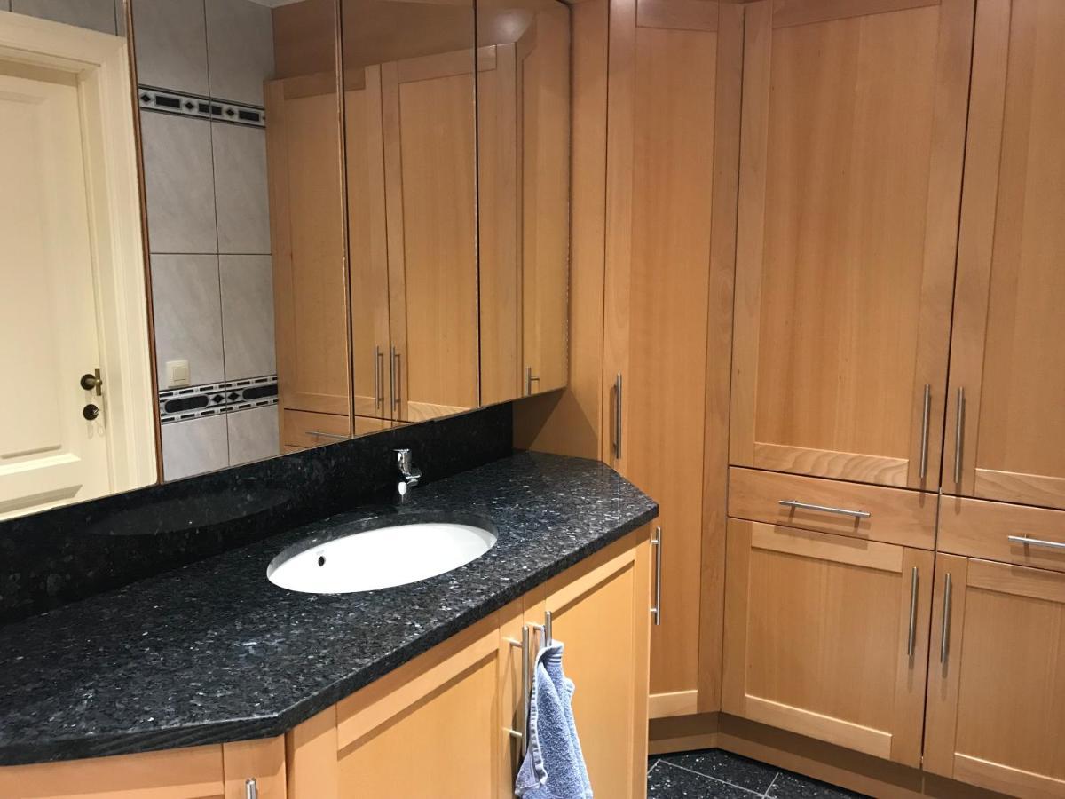 Vakantiehuis Martien Пеер Екстериор снимка