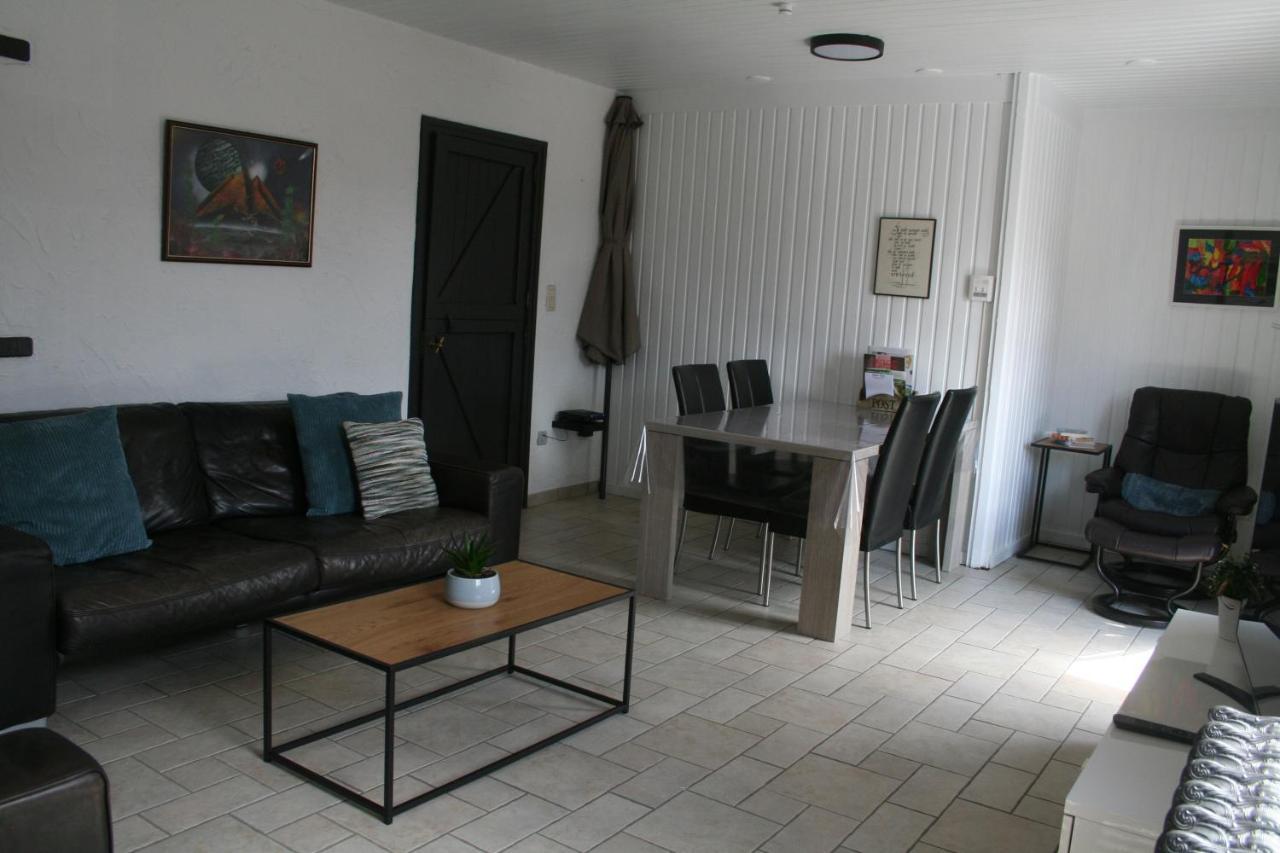 Vakantiehuis Martien Пеер Екстериор снимка